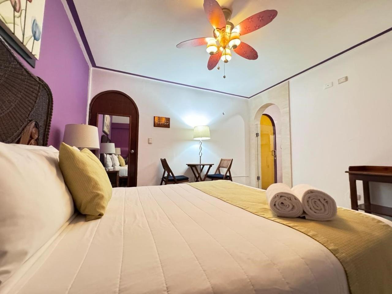Hotel Casa Mallorca Cancún Kültér fotó