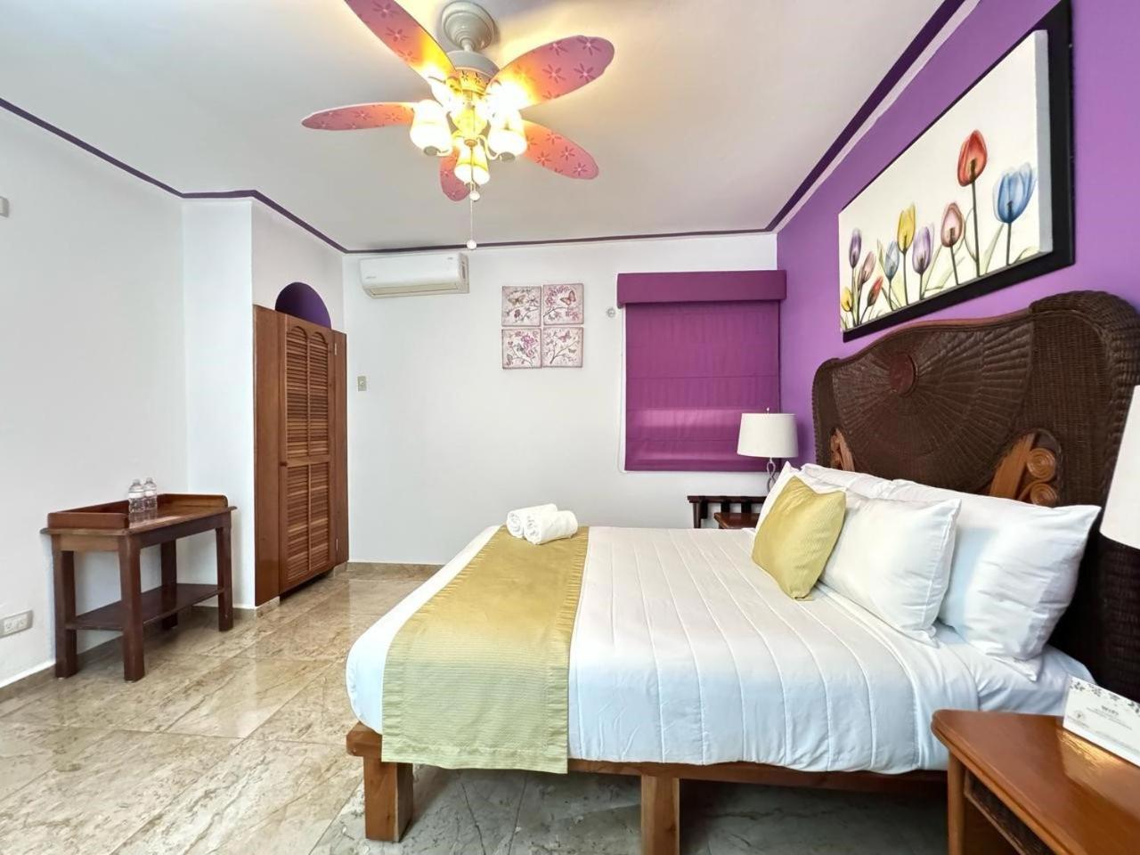 Hotel Casa Mallorca Cancún Kültér fotó